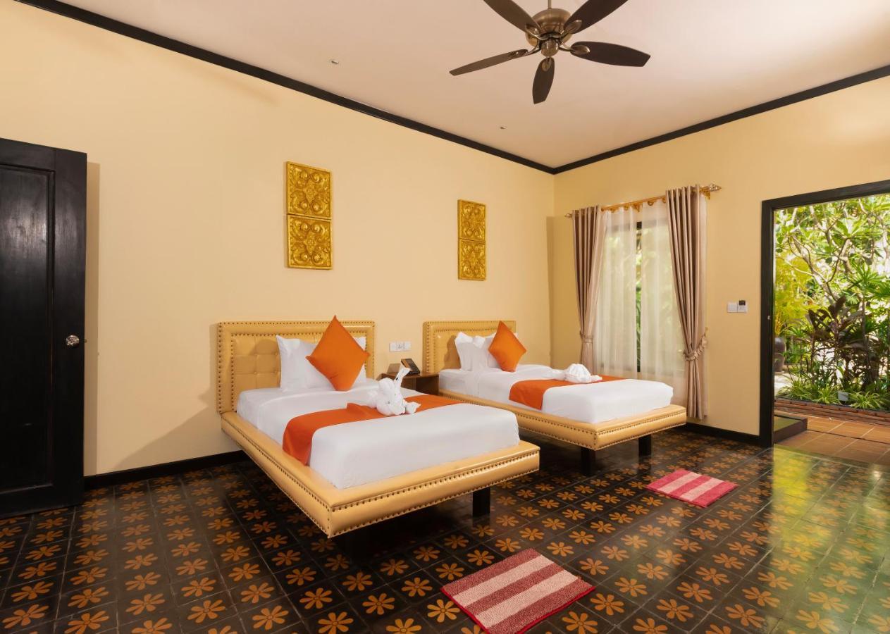Ravady D'Angkor Hotel Siem Reap Buitenkant foto