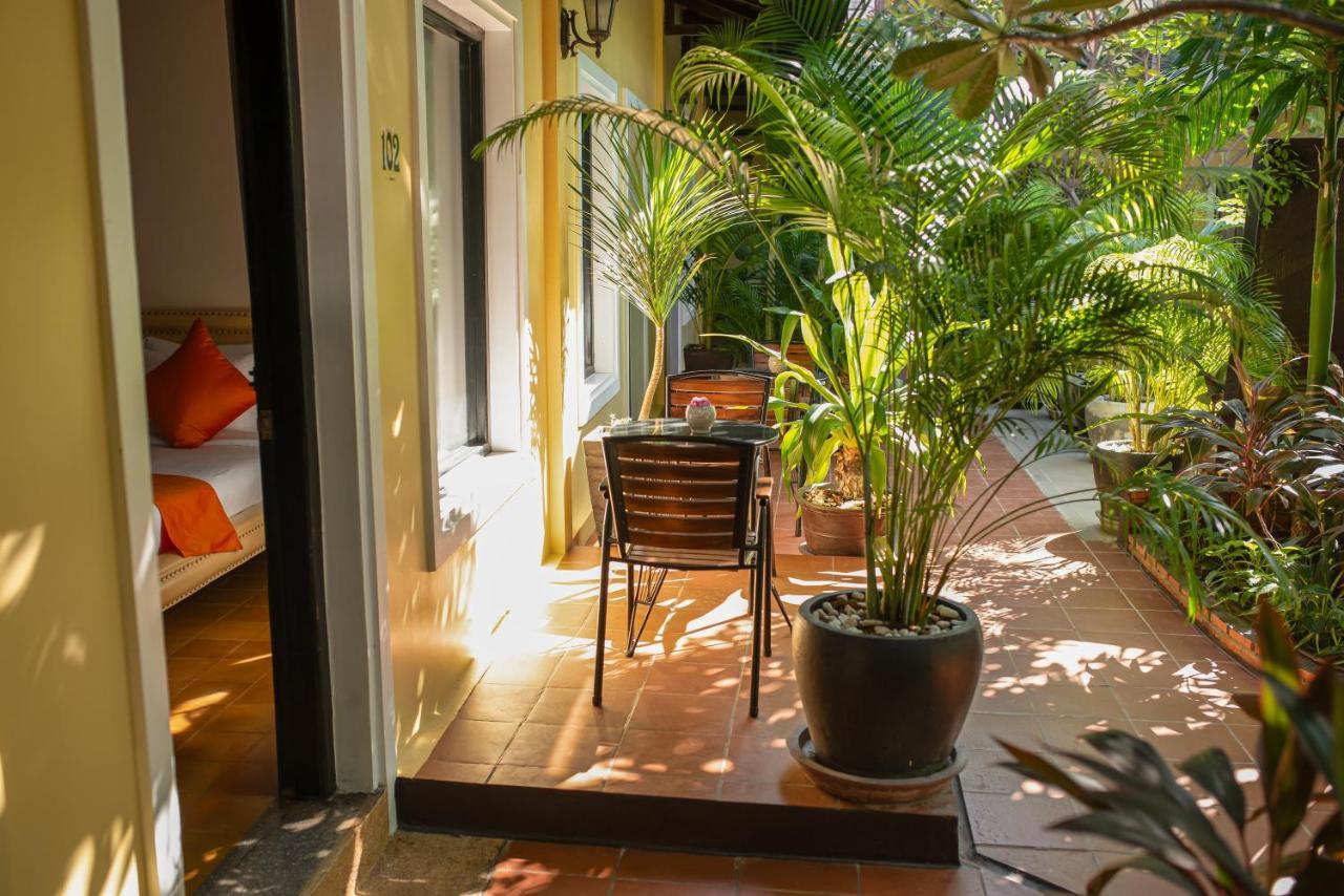 Ravady D'Angkor Hotel Siem Reap Buitenkant foto