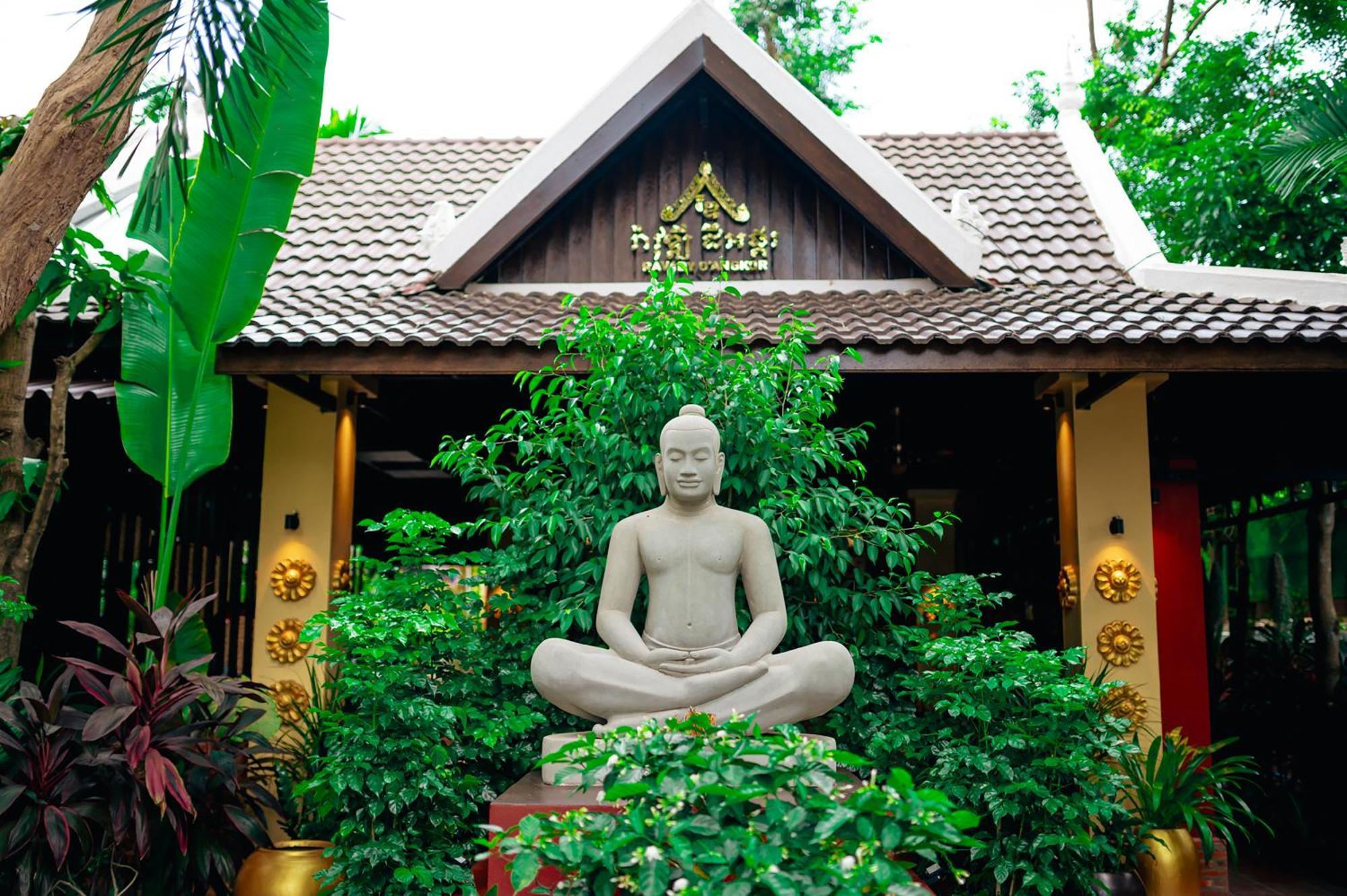 Ravady D'Angkor Hotel Siem Reap Buitenkant foto